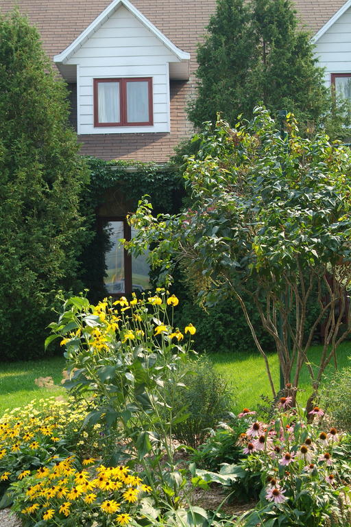 Auberge Le Flores GrandʼMère Exterior foto